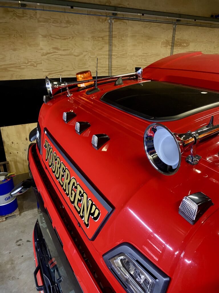 Volvo Vosbergen door JS truckopbouw